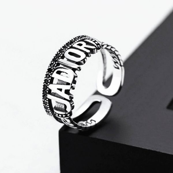 english letter ring silver color metal adjustable opening rings for women poker alphabet creative finger ring men trendy jewelry, Slivery;golden
english letter ring silver color metal adjustable opening rings for women poker alphabet creative finger ring men trendy jewelry, Slivery;golden