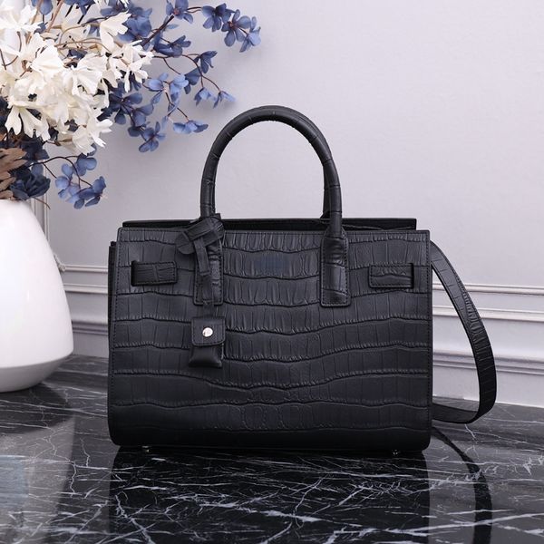 brand new fashion leather handbag crocodile pattern organ bag hand bill of lading shoulder crossbody bag cowhide
brand new fashion leather handbag crocodile pattern organ bag hand bill of lading shoulder crossbody bag cowhide