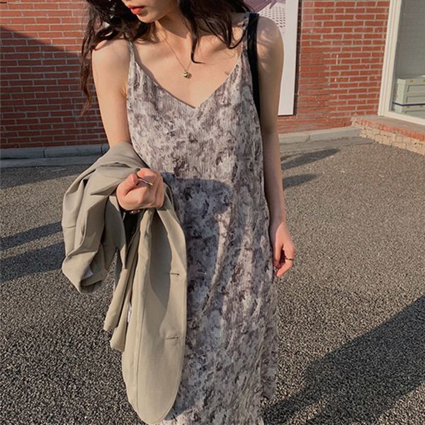 womens spring summer strap dresses with flowers sleeveless sundress vintage lady wild long dress 210427, Black;gray
womens spring summer strap dresses with flowers sleeveless sundress vintage lady wild long dress 210427, Black;gray
