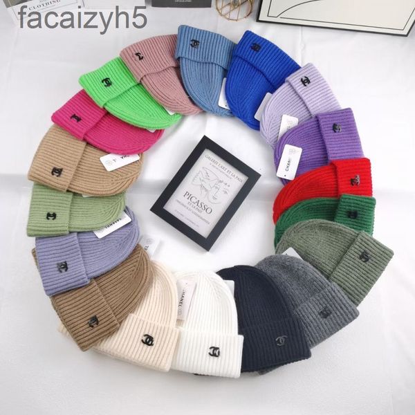 berets designer beltautumn and winter new multicolor knitted hat korean small label design men women versatile fashion age reducing wool mel, Blue;gray
berets designer beltautumn and winter new multicolor knitted hat korean small label design men women versatile fashion age reducing wool mel, Blue;gray