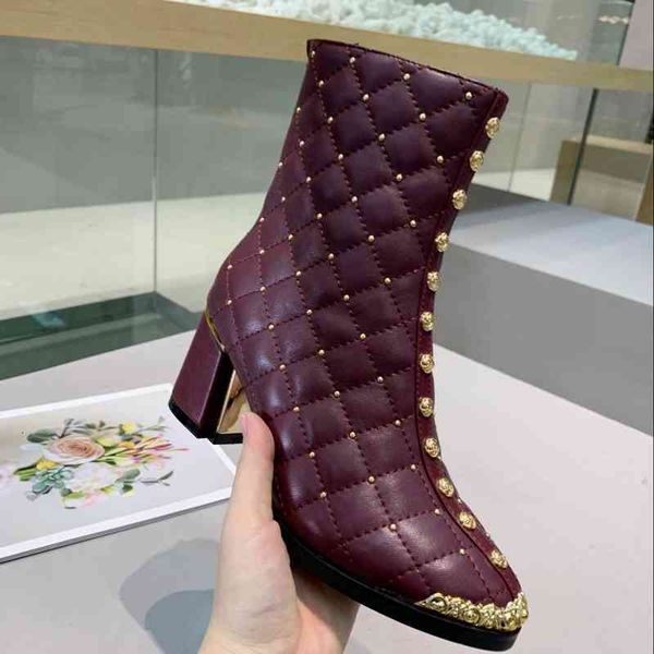 boots the latest luxury brand designer real sheepskin women boots elegant classic style heel height .5cm size 34-41, Black
boots the latest luxury brand designer real sheepskin women boots elegant classic style heel height .5cm size 34-41, Black