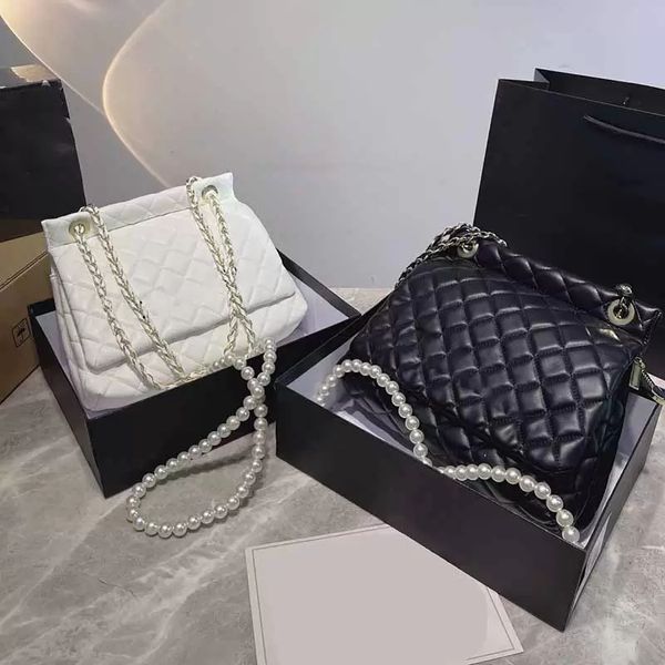 new fashion flap zipper designer bags plain color cowhide classic handbags gold-tone metal beads chains shoulder bag signature stitching dia
new fashion flap zipper designer bags plain color cowhide classic handbags gold-tone metal beads chains shoulder bag signature stitching dia