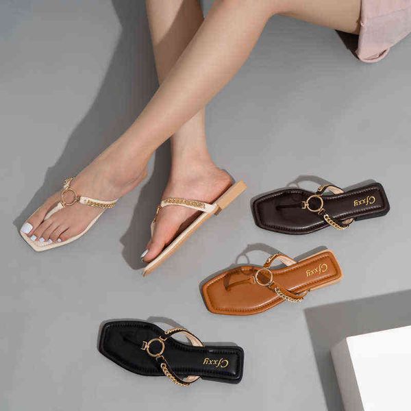 slippers chain buckle designer brand women flip flops outdoor beach flat nonslip woman sandals concise slides spring autumn female shoes 220, Black
slippers chain buckle designer brand women flip flops outdoor beach flat nonslip woman sandals concise slides spring autumn female shoes 220, Black