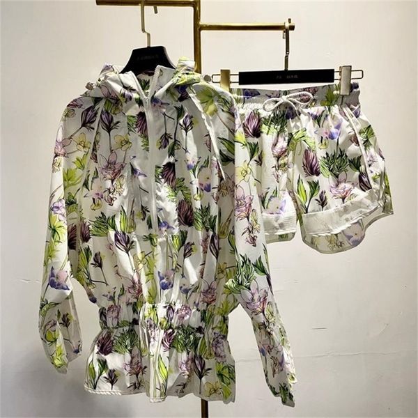 deat 2020 new summer fashion casual long sleeve zipper print flower waist thin coat shorts suit women sd153 t200701, White
deat 2020 new summer fashion casual long sleeve zipper print flower waist thin coat shorts suit women sd153 t200701, White