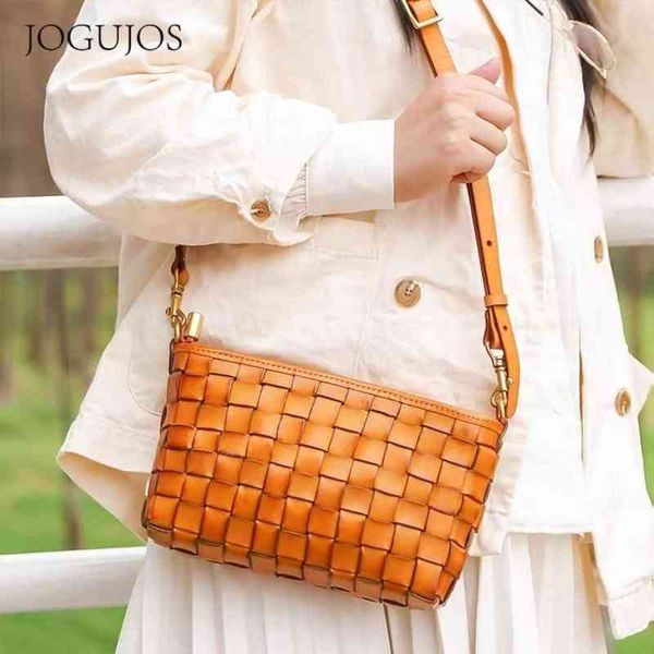 european and american vintage leather single shoulder woven simple and portable personalized messenger first layer leather
european and american vintage leather single shoulder woven simple and portable personalized messenger first layer leather