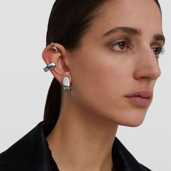 new french punk u-shaped stud earrings high-quality texture niche simple design fashion street all-match jewelry gift accessories, Golden;silver
new french punk u-shaped stud earrings high-quality texture niche simple design fashion street all-match jewelry gift accessories, Golden;silver