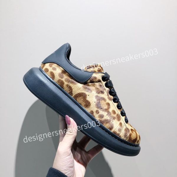 2022 designer sneakers men women vintage chunky casual shoes calfskin mesh grey trainers black white cream outdoor size35-46
2022 designer sneakers men women vintage chunky casual shoes calfskin mesh grey trainers black white cream outdoor size35-46