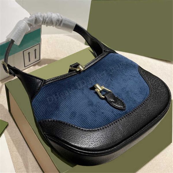 wallets designers handbag shoulder crossbody bag half moon clutch hobo purses tote corduroy velvet underarm leather double letters women, Red;black
wallets designers handbag shoulder crossbody bag half moon clutch hobo purses tote corduroy velvet underarm leather double letters women, Red;black