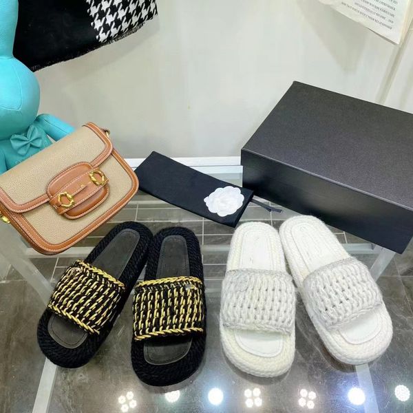 2022 with box slippers mens womens slider slides sandals rubber designer flat sole slipper paris piscine pool slide sandal 3d embossing logo, Black
2022 with box slippers mens womens slider slides sandals rubber designer flat sole slipper paris piscine pool slide sandal 3d embossing logo, Black