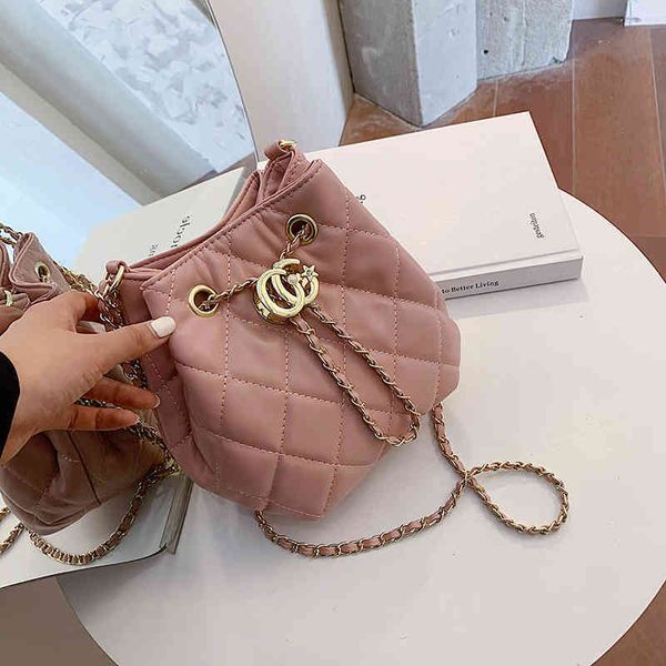 2022 new designer handbags bags style fashion single shoulder messenger lingge bucket
2022 new designer handbags bags style fashion single shoulder messenger lingge bucket