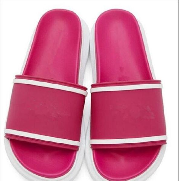 2022 summer fashion large size slippers m quality couples comfortable non-slip high elastic thick soft soles indoor and outdoor cool slipper, Black
2022 summer fashion large size slippers m quality couples comfortable non-slip high elastic thick soft soles indoor and outdoor cool slipper, Black