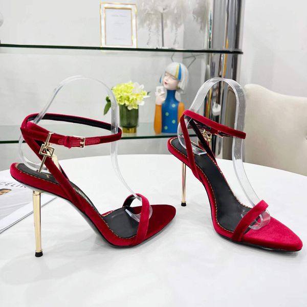 sandals tomford metal padlock narrow word band high-heeled sandals 5cm women's leather luxury d236w, Black
sandals tomford metal padlock narrow word band high-heeled sandals 5cm women's leather luxury d236w, Black