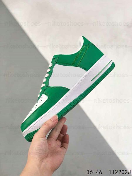 classic men women 1 low casual shoes blue red green monograms embossed leather platform trainers fashion joint name outdoor sports sn, Black
classic men women 1 low casual shoes blue red green monograms embossed leather platform trainers fashion joint name outdoor sports sn, Black