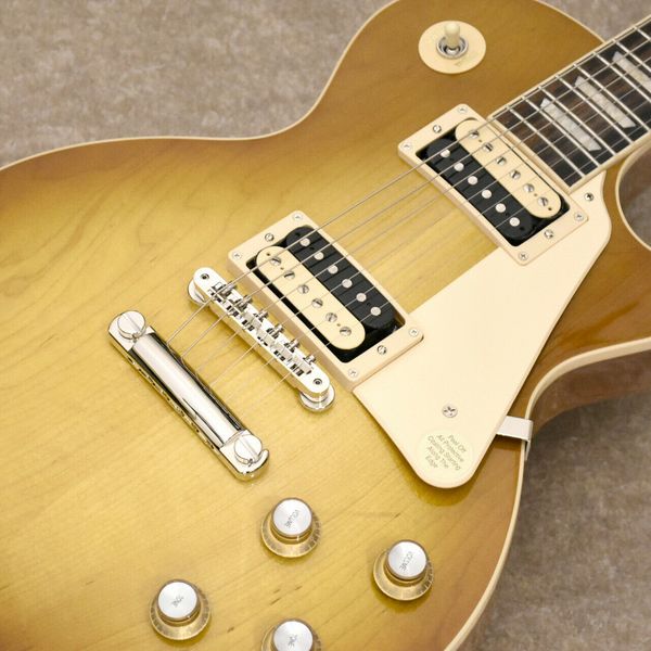 paul classic -honeyburst- electric guitar
paul classic -honeyburst- electric guitar