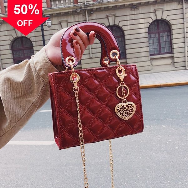 high sense small new net red versatile style msenger patent leather bright fashionable retro women's totes shoulder bag
high sense small new net red versatile style msenger patent leather bright fashionable retro women's totes shoulder bag