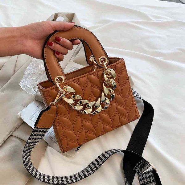 women's new fashion portable small sophisticated ladies luxury elegant evening bag clutch
women's new fashion portable small sophisticated ladies luxury elegant evening bag clutch