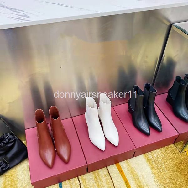 boots high end thick heel elastic band low barrel fashion pointed women's winter chelsea short boots, Black
boots high end thick heel elastic band low barrel fashion pointed women's winter chelsea short boots, Black
