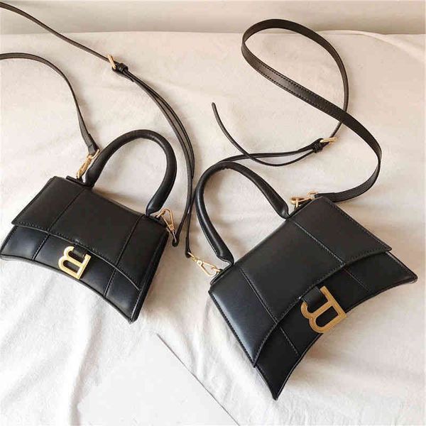 designer balencaigass hands women's leather 2022 fashion versatile b family crocodile hourglass b-shaped cross net red same bag 5dhy jg
designer balencaigass hands women's leather 2022 fashion versatile b family crocodile hourglass b-shaped cross net red same bag 5dhy jg