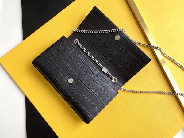 strong durable real leather crossbody shoulder bag stylish versatile elegant lady handbag chain bags, Black;red
strong durable real leather crossbody shoulder bag stylish versatile elegant lady handbag chain bags, Black;red