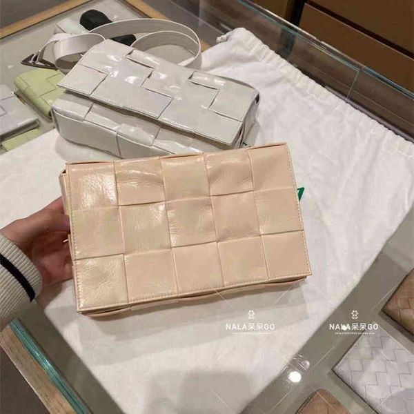designer lattice bottegas cassette bag oil wax small square postman venetas leather zc
designer lattice bottegas cassette bag oil wax small square postman venetas leather zc