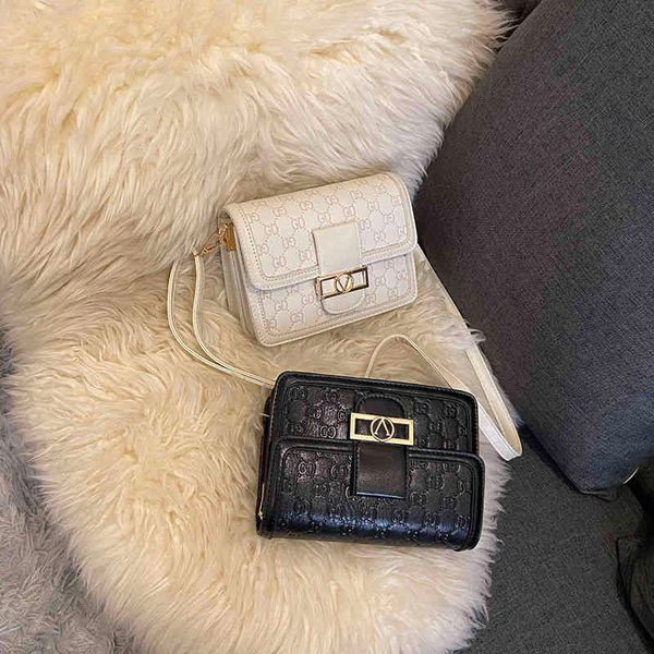 2022 factory wholesale new embossed adjustable small square women's fashion ins leisure high-grade sense of foreign temperament messeng
2022 factory wholesale new embossed adjustable small square women's fashion ins leisure high-grade sense of foreign temperament messeng