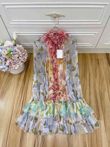 spring/summer 2022 australian fashion silk print dress with flounces and ruffles, Black;pink
spring/summer 2022 australian fashion silk print dress with flounces and ruffles, Black;pink