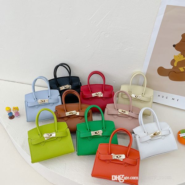 ins kids princess handbags fashion classics style candy colors children cross-body bags lychee pattern girls carrying one shoulder bag f1355, Black
ins kids princess handbags fashion classics style candy colors children cross-body bags lychee pattern girls carrying one shoulder bag f1355, Black