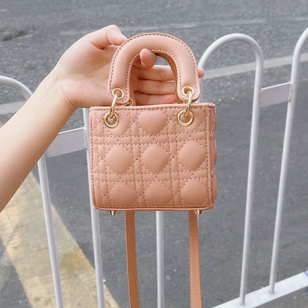mini handbag women's fashion bag messenger small square 2022 spring new crossbody bags wholesale female handbags
mini handbag women's fashion bag messenger small square 2022 spring new crossbody bags wholesale female handbags