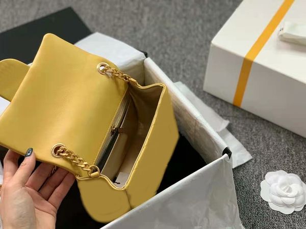 selling summer arrival gem chains bags famous mini flap flip chain strap shoulder bag lamb leather handbags luxury gemini cross body, Red;black
selling summer arrival gem chains bags famous mini flap flip chain strap shoulder bag lamb leather handbags luxury gemini cross body, Red;black