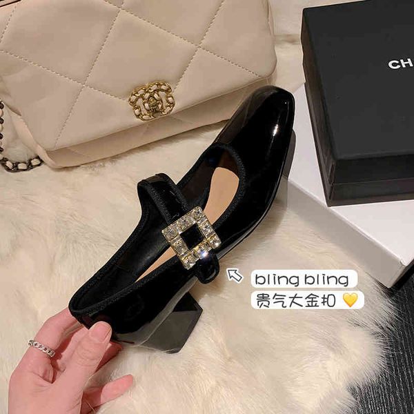 boots pearl square buckle leather shoes spring low single trimmed head thick heels t0pr, Black
boots pearl square buckle leather shoes spring low single trimmed head thick heels t0pr, Black