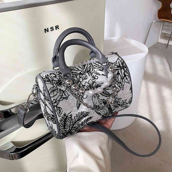 women's fashion personality trend brand bag wholesale women 2022 new pearl chain embroidered flower handbag canvas single shoulder msen
women's fashion personality trend brand bag wholesale women 2022 new pearl chain embroidered flower handbag canvas single shoulder msen