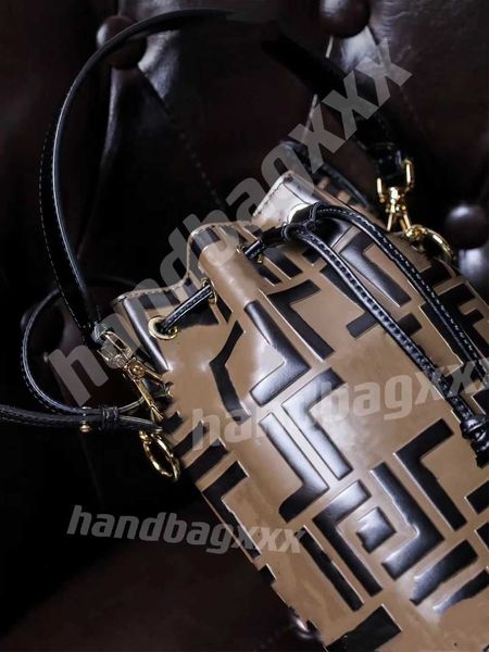 2022 new high qulity bags classic womens handbags ladies composite tote pu leather clutch shoulder bag female purse
2022 new high qulity bags classic womens handbags ladies composite tote pu leather clutch shoulder bag female purse