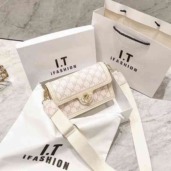 hand woven bag for messenger chain crossbody bags for women designer luxury handbags
hand woven bag for messenger chain crossbody bags for women designer luxury handbags