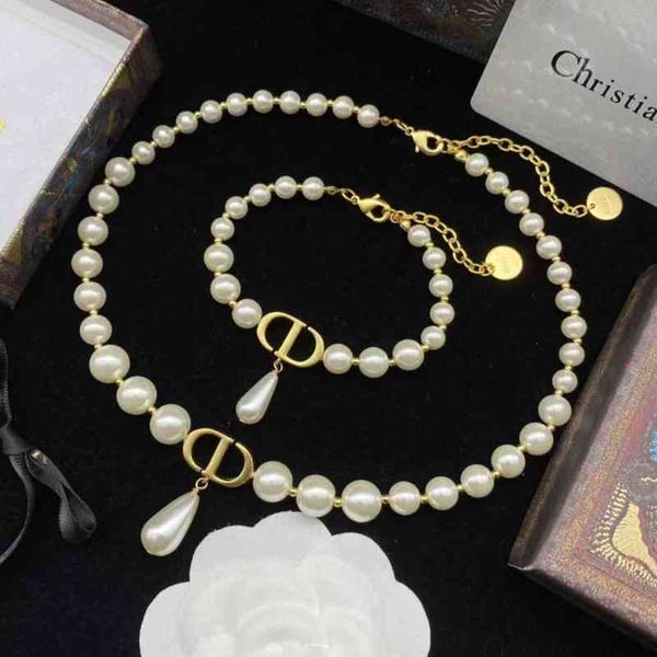 2022 new letter pig nose pearl water drop necklace women's fashion light luxury simple sweet bracelet, Silver
2022 new letter pig nose pearl water drop necklace women's fashion light luxury simple sweet bracelet, Silver