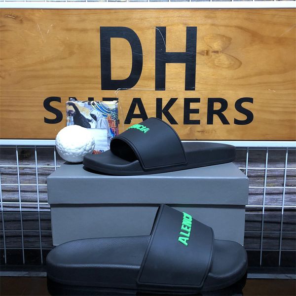 men designer slipper soft massage slides sandals shoes slide summer beach outdoor cool slippers fashion flat flip flops, Black
men designer slipper soft massage slides sandals shoes slide summer beach outdoor cool slippers fashion flat flip flops, Black
