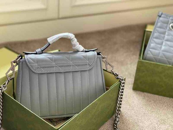 women luxurys designers shoulder bag handbags tote designer leather wallet crossbody double letter button decoration classic flap purses vin
women luxurys designers shoulder bag handbags tote designer leather wallet crossbody double letter button decoration classic flap purses vin