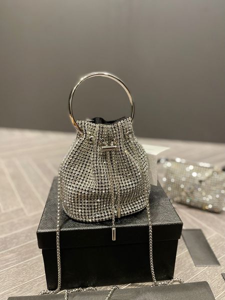 fashion new design small bag dinner bag super flash diamond western style generous can be carried and crossbody size 14.9cm
fashion new design small bag dinner bag super flash diamond western style generous can be carried and crossbody size 14.9cm