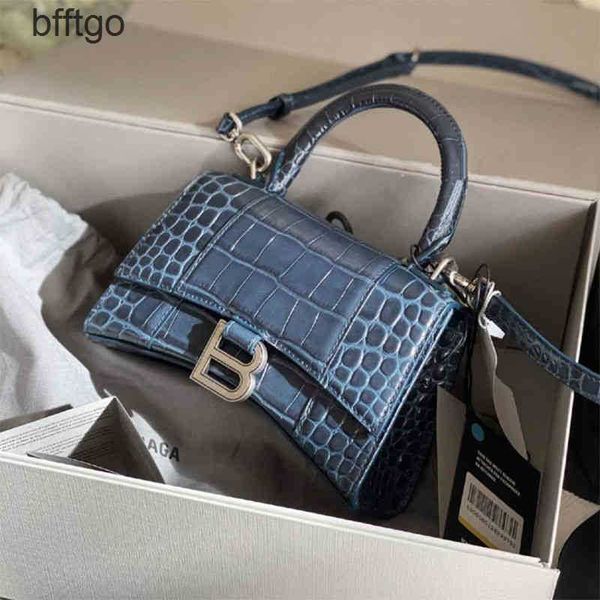 luxury trend women handbags balencaigs designer b family bag 2022 hourglass high version leather women's handag crocodile pa
luxury trend women handbags balencaigs designer b family bag 2022 hourglass high version leather women's handag crocodile pa