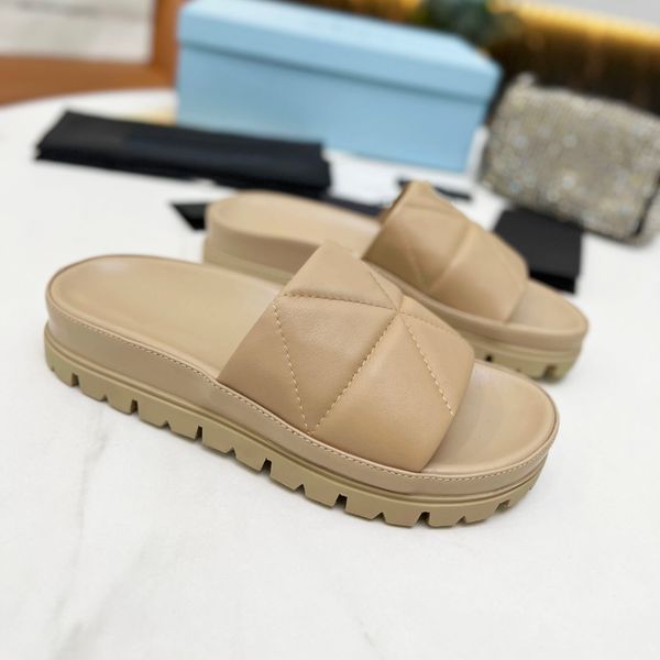 women slippers sandals designer sandals summer solid color fashion flat slipper classic girls sneakers size 35-40, Black
women slippers sandals designer sandals summer solid color fashion flat slipper classic girls sneakers size 35-40, Black
