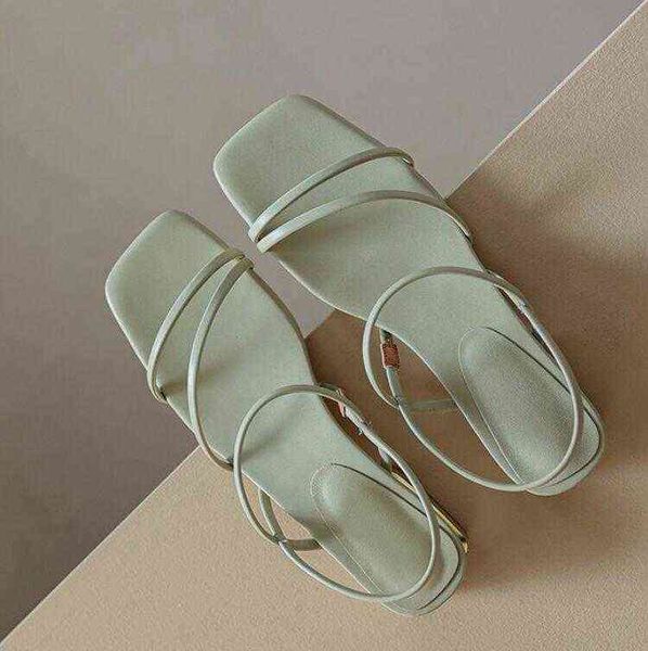 new fashion ladies sandals chunky heel brand elastic slippers summer 2022 sandals solid color elegant mules ladies slippers y220526, Black
new fashion ladies sandals chunky heel brand elastic slippers summer 2022 sandals solid color elegant mules ladies slippers y220526, Black