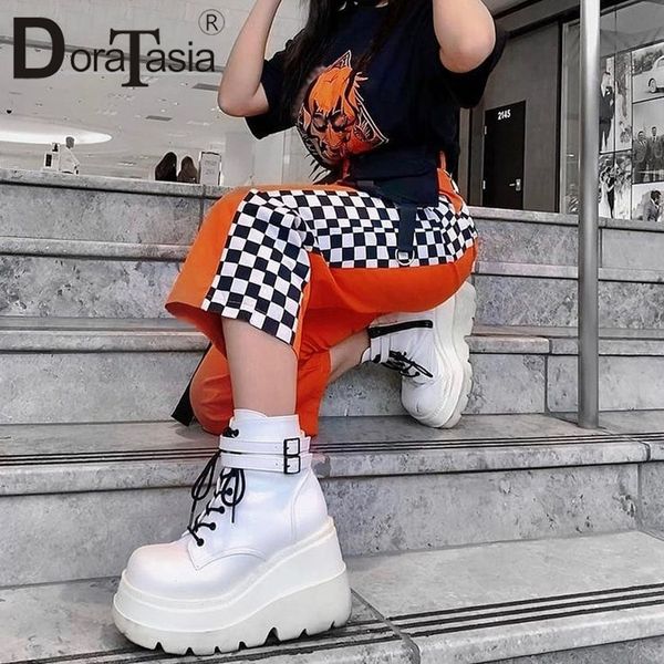 big size 35 43 brand women s wedges high heels boots fashion zip platform ankle women party goth shoes woman 220721, Black
big size 35 43 brand women s wedges high heels boots fashion zip platform ankle women party goth shoes woman 220721, Black