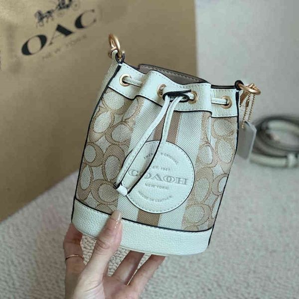 designer luxury women bag coch handbag fashion inclined shoulder bags versatile purses cochs totes large capacity saddle wallet 7a y6e7
designer luxury women bag coch handbag fashion inclined shoulder bags versatile purses cochs totes large capacity saddle wallet 7a y6e7