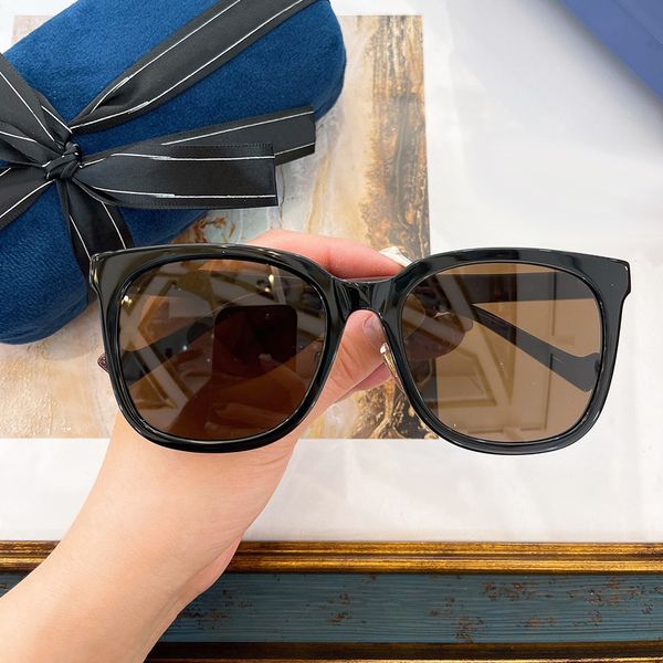 sunglasses luxury designer plank frame sun glasses for men and woman vintage fashion uv400 women sunglasses with box, White;black
sunglasses luxury designer plank frame sun glasses for men and woman vintage fashion uv400 women sunglasses with box, White;black