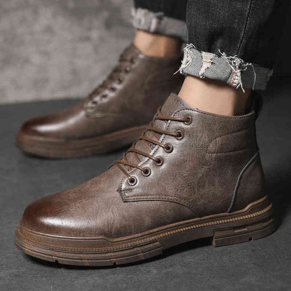 autumn and winter new leather boots men's casual men's martin boots korean high shoes black short work
autumn and winter new leather boots men's casual men's martin boots korean high shoes black short work