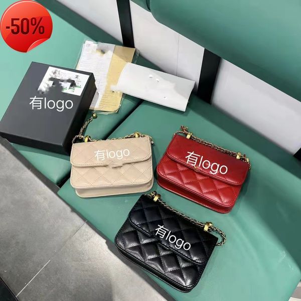 fashion luxury designerspring new embroidery heavy industry ball chain c messenger small square bag gift box
fashion luxury designerspring new embroidery heavy industry ball chain c messenger small square bag gift box