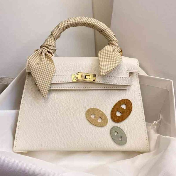 family classic kellybag 2022 evening bags toothpick h pattern leather high-end portable single shoulder bags
family classic kellybag 2022 evening bags toothpick h pattern leather high-end portable single shoulder bags