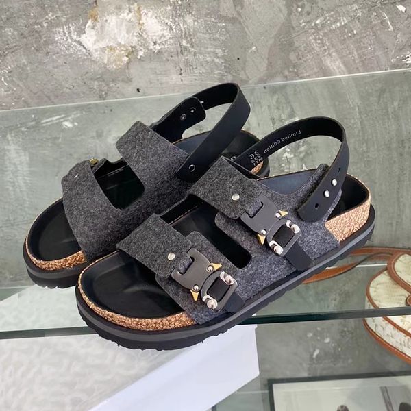 2022 new sandals women's flat muller thick bottom wool felt wooden shoes metal buckle back strap leisure beach slippers men's box, Black
2022 new sandals women's flat muller thick bottom wool felt wooden shoes metal buckle back strap leisure beach slippers men's box, Black