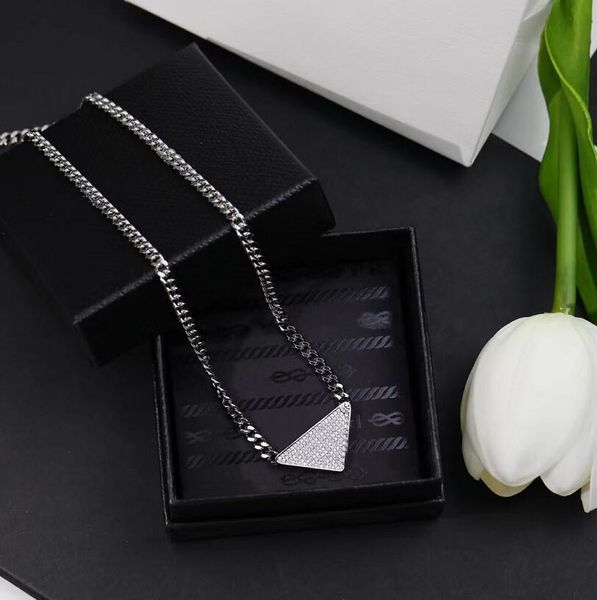 temperament fully-jewelled triangle pendant necklace s925 sterling silver luxury new design women letter fashion accessories necklace gift j
temperament fully-jewelled triangle pendant necklace s925 sterling silver luxury new design women letter fashion accessories necklace gift j