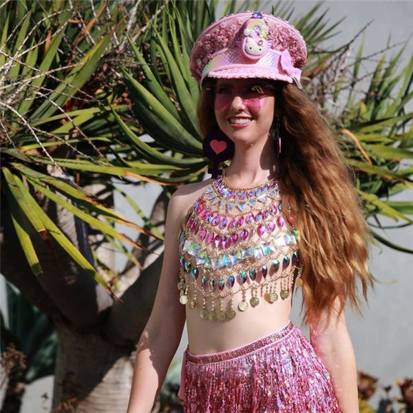 crystal metal chain crop sparkly gem sequins hollow out halter summer beach party carnival music festival wear y200326, White
crystal metal chain crop sparkly gem sequins hollow out halter summer beach party carnival music festival wear y200326, White