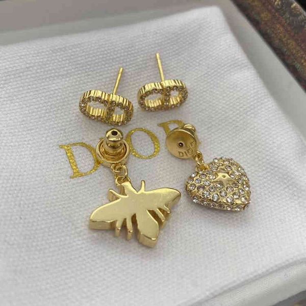 fine jewellery ornament charm earring full diamond love earrings simple temperament women's red popular earrings, Golden
fine jewellery ornament charm earring full diamond love earrings simple temperament women's red popular earrings, Golden